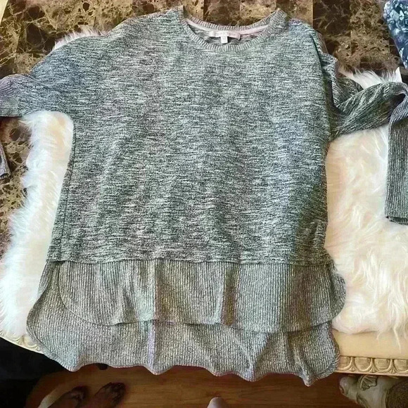 Piper &Taylor grey high / low sweater - Picture 5 of 6